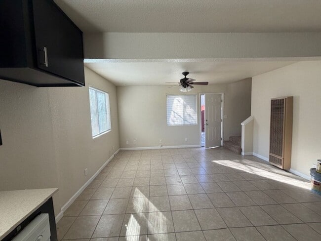 10680 10th St in Jamestown, CA - Building Photo - Building Photo