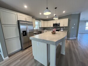 146 Lakeview Dr in Leesburg, FL - Building Photo - Building Photo