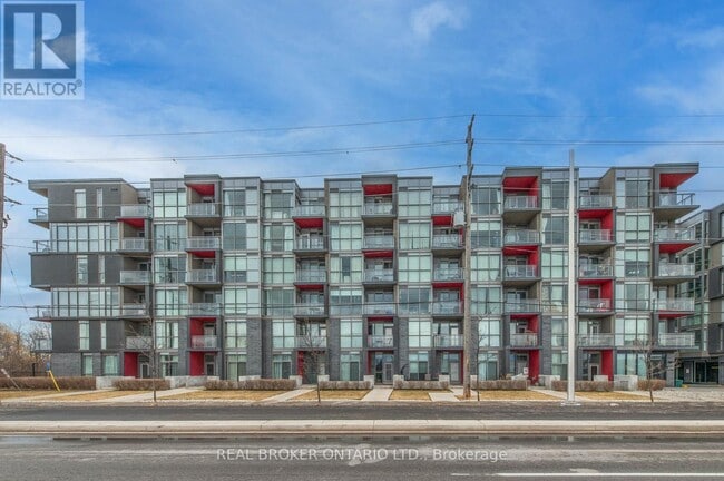 property at 5240-5240 Dundas St