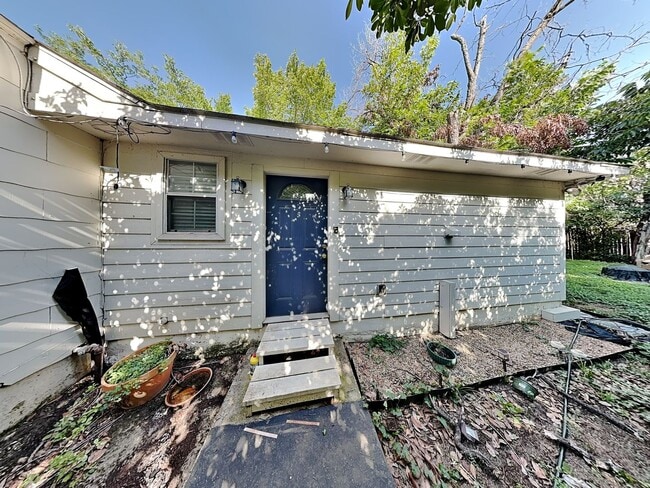 property at 3932 Locke Ave