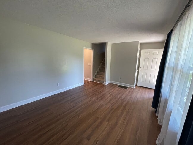 102 Deerfield Rd in Castle Hayne, NC - Building Photo - Building Photo