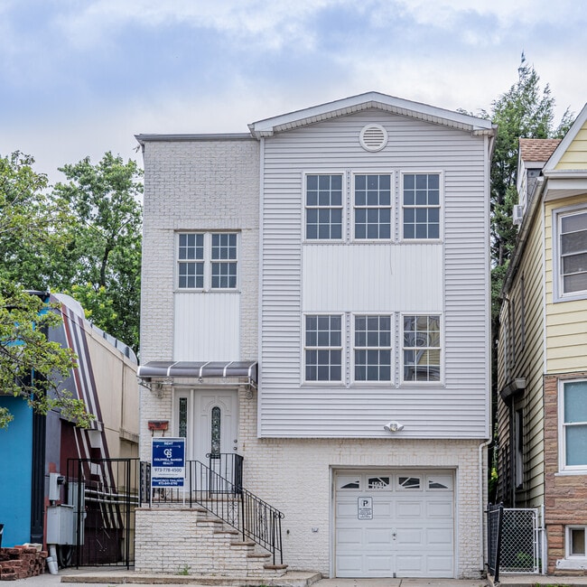 191 Kearny Ave, Unit unit2