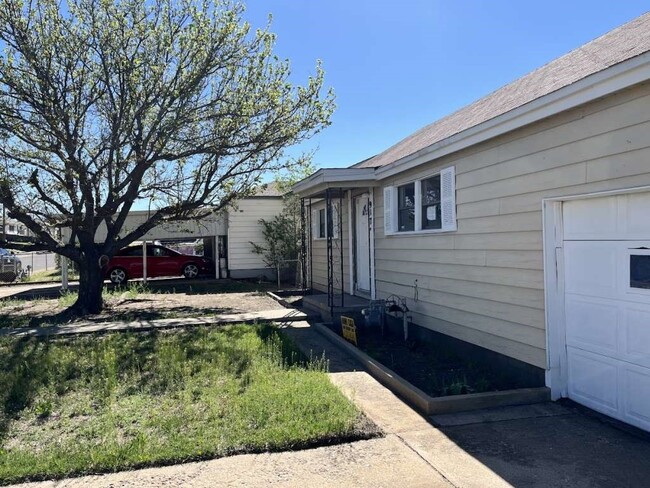 property at 917 Nelson St