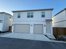 3124 Voyager Ave in St. Cloud, FL - Building Photo