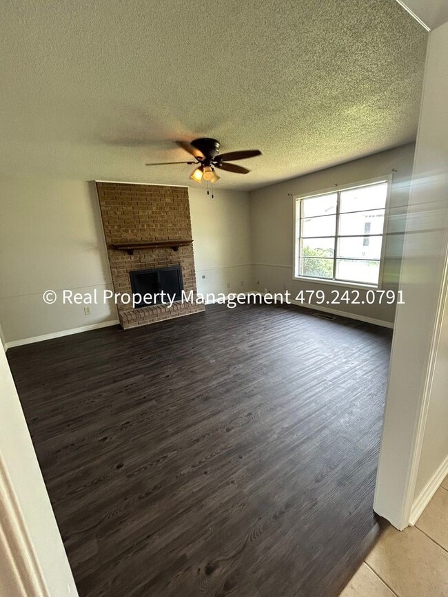 2320 S 50th St in Fort Smith, AR - Building Photo - Building Photo