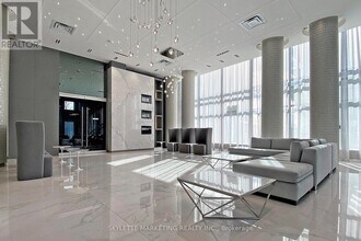 75 Oneida Crescent in Richmond Hill, ON - Building Photo - Building Photo