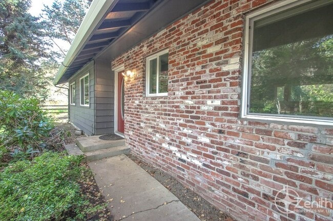 12908 NE Salmon Creek Ave in Vancouver, WA - Building Photo - Building Photo