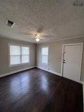 2305 Hayes St in Wichita Falls, TX - Building Photo - Building Photo