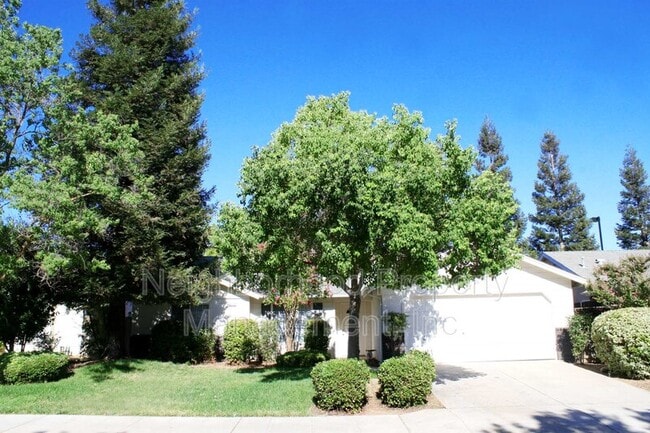 property at 6038 N Tracy Ave