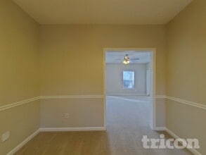 5774 Broadleaf Way in Atlanta, GA - Building Photo - Building Photo