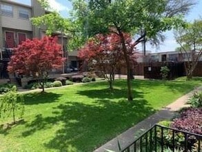 5740 Martel Ave in Dallas, TX - Building Photo - Building Photo