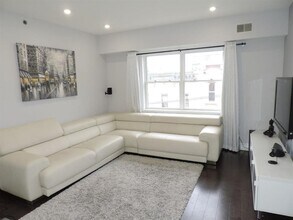 84 Bloomfield St in Hoboken, NJ - Foto de edificio - Building Photo