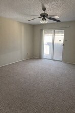 5922 Westcreek St S in Fort Worth, TX - Building Photo - Building Photo