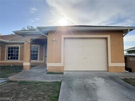 3824 SW 8th Pl in Cape Coral, FL - Building Photo