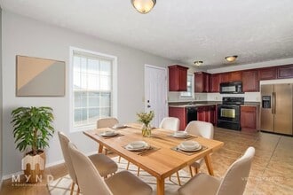 308 W Grace St in Republic, MO - Building Photo - Building Photo