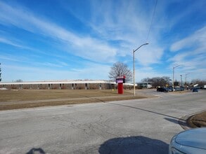 4417 Arbutus Ln in East Chicago, IN - Building Photo - Building Photo