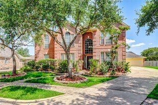 2143 Hill Canyon Ct in Sugar Land, TX - Building Photo