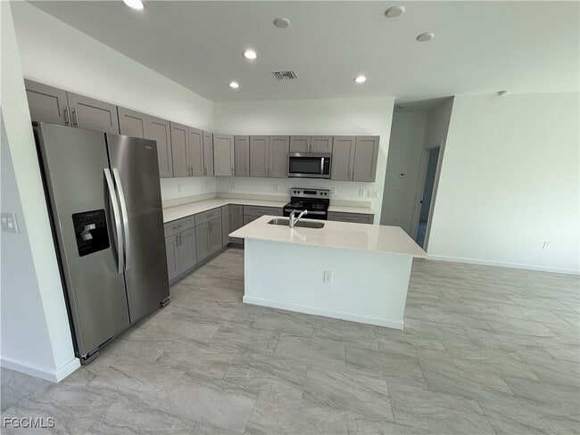 property at 1906 Vesper Ct