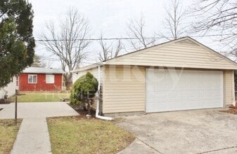 9404 Granville Pl in Indianapolis, IN - Building Photo - Building Photo