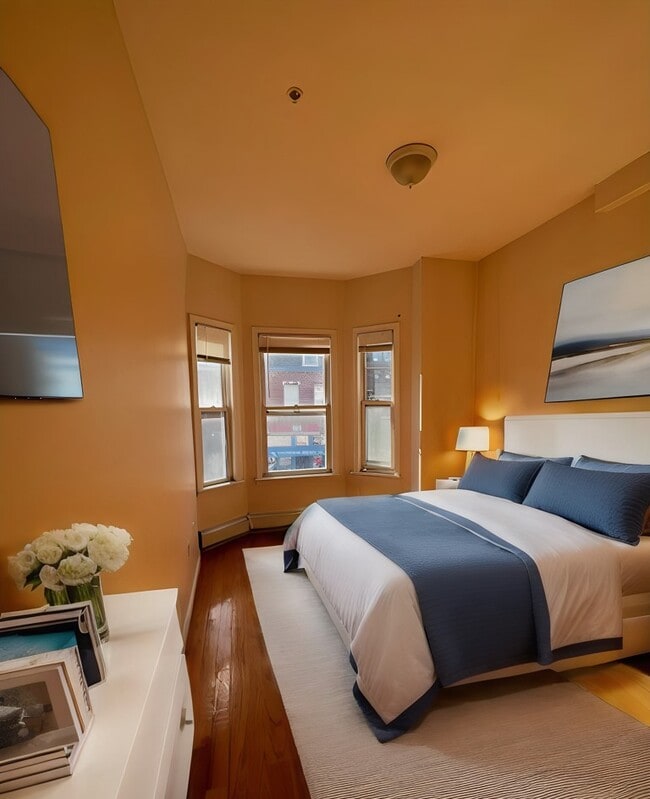 16 Chelsea St, Unit 2 in Boston, MA - Building Photo - Building Photo