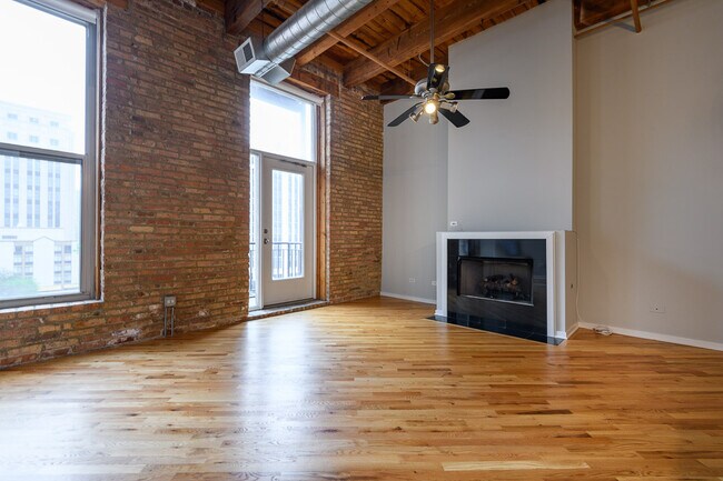 550 West Harrison Street in Chicago, IL - Building Photo - Building Photo