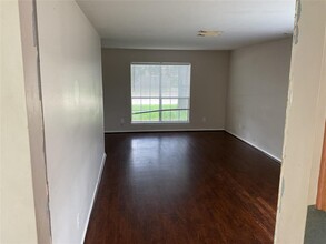 3110 Meadow Bay Dr in Dickinson, TX - Building Photo - Building Photo