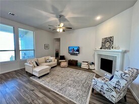 6152 Teodoro Bend in Round Rock, TX - Foto de edificio - Building Photo