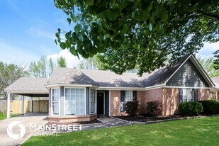 10662 Oak Leaf Dr in Olive Branch, MS - Building Photo