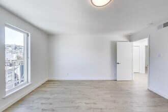 2137 Lombard St in San Francisco, CA - Building Photo - Building Photo