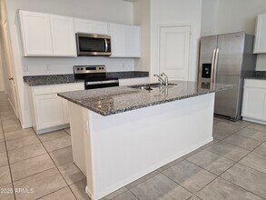 1127 West Sand Canyon Court in Casa Grande, AZ - Building Photo - Building Photo