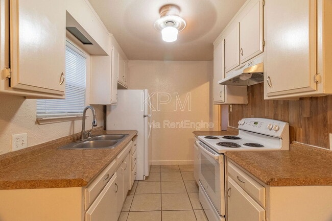 property at 6808 N El Dorado St