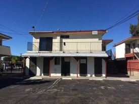 919 Grand Ave in Spring Valley, CA - Building Photo