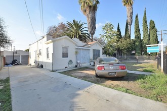 715 N Spring Ave in Compton, CA - Building Photo - Other