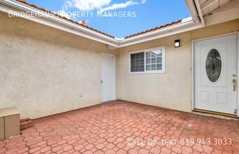 5949 Bounty St in San Diego, CA - Building Photo - Building Photo