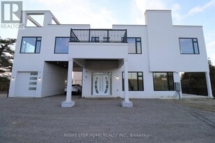 11470 Hwy 27 in Vaughan, ON - Building Photo