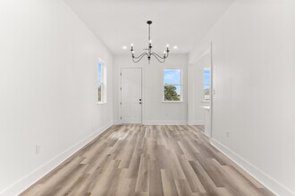 2533 Amelia St in New Orleans, LA - Foto de edificio - Building Photo