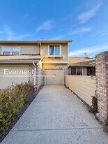 8208 S High Ct in Centennial, CO - Building Photo