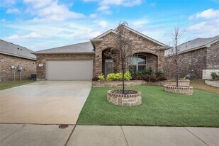 11109 Rockchapel Dr in Fort Worth, TX - Building Photo