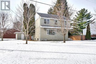 1151 Normandy Crescent in Ottawa, ON - Building Photo