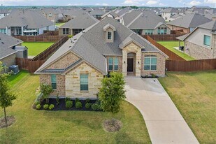 3451 Hidden Holw Dr in Midlothian, TX - Building Photo