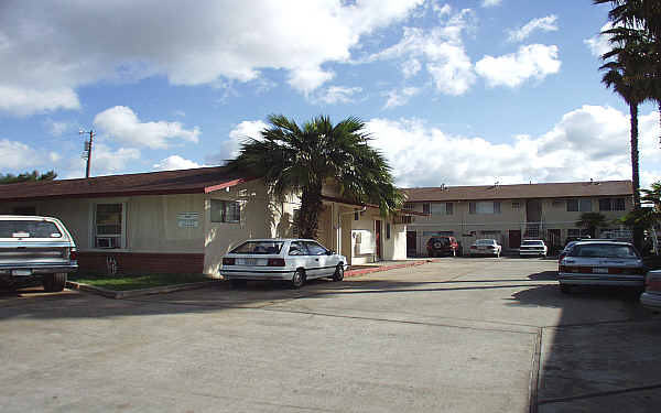 Gilbert Avenue Apartments