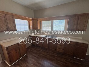 5722 Terrace Ave in Fairfield, AL - Foto de edificio - Building Photo
