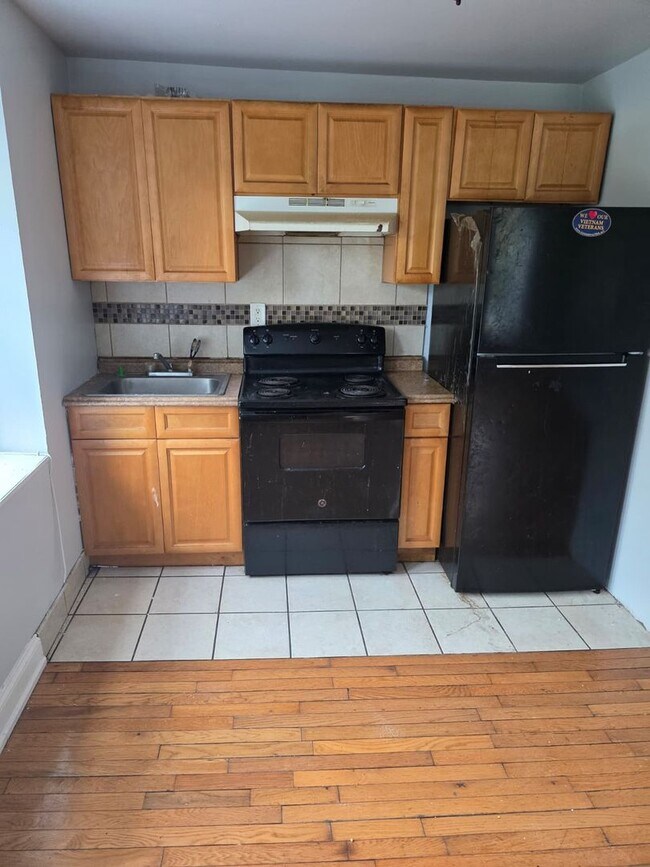 340 Church Ln in Philadelphia, PA - Building Photo - Building Photo