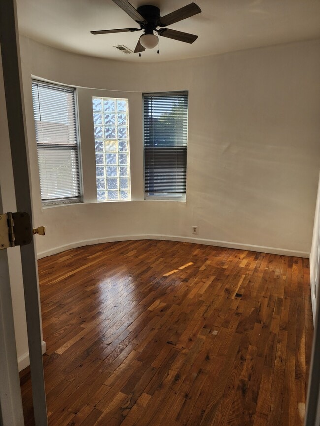 1549 N Maplewood Ave in Chicago, IL - Foto de edificio - Building Photo