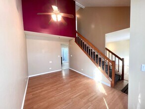 17 Le Jardin Ct in Buffalo Grove, IL - Building Photo - Building Photo