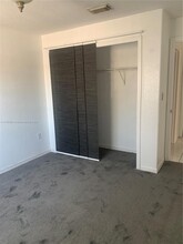 7020 W 35th Ave in Hialeah, FL - Building Photo - Building Photo