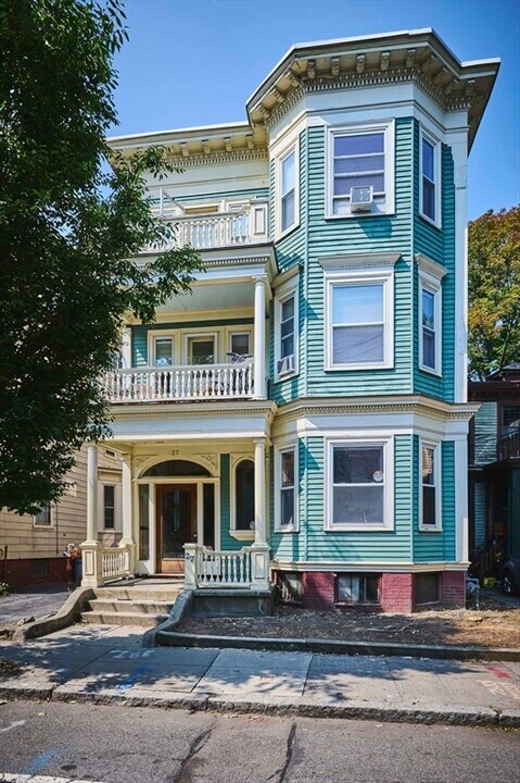 27 Ellery St in Cambridge, MA - Building Photo