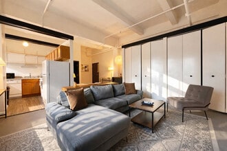 823 N 2nd St, Unit SI ID1494910P in Milwaukee, WI - Building Photo - Building Photo