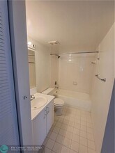 12172 St.Andrews Pl-Unit -111 in Miramar, FL - Building Photo - Building Photo