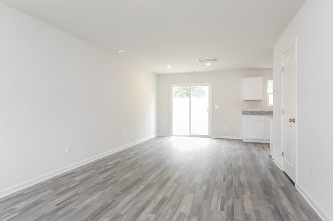679 Farmstead Trail in Inman, SC - Building Photo - Building Photo